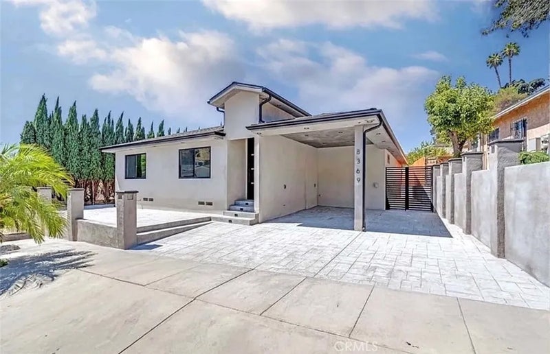 8369 Vine Valley
