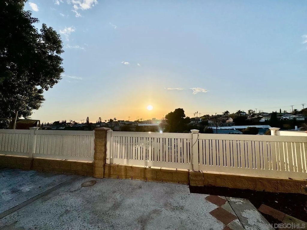 Photo of 838 David Dr, Chula Vista, CA 91910 (MLS # 250046301)