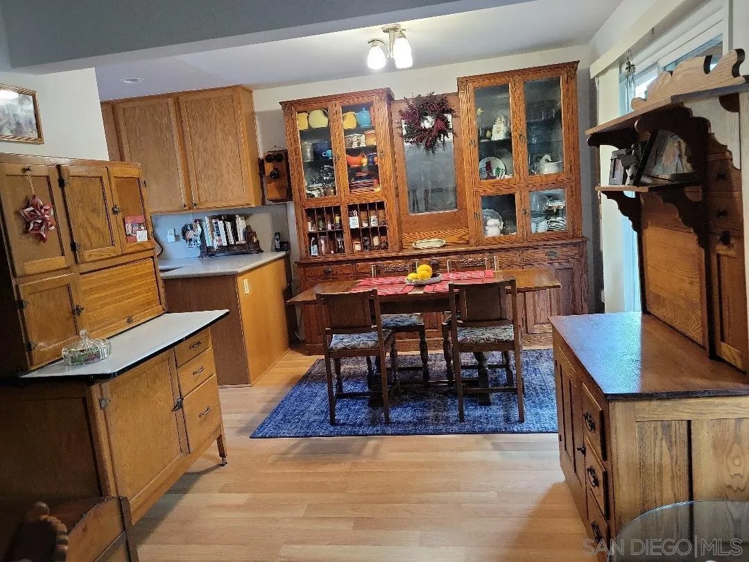 9881 S Aldergrove Ln