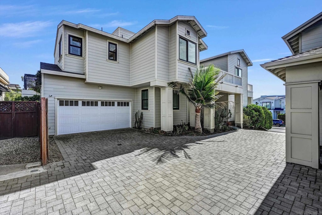 Photo of 7209 Fay Ave, La Jolla, CA 92037 (MLS # 260022431)