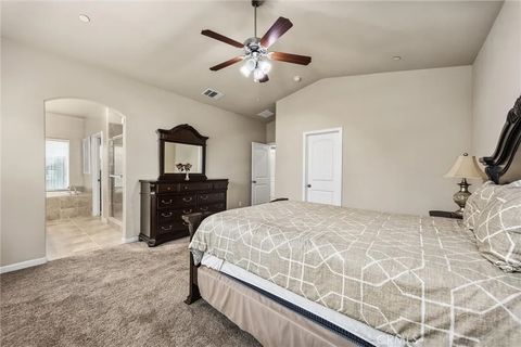 Tiny photo for 5712 Biddeford St, Bakersfield, CA 93313 (MLS # SR25270063)