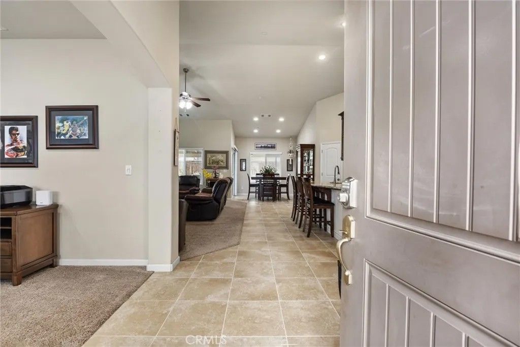 Photo of 5712 Biddeford St, Bakersfield, CA 93313 (MLS # SR25270063)