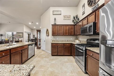 Tiny photo for 5712 Biddeford St, Bakersfield, CA 93313 (MLS # SR25270063)