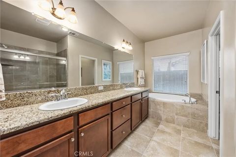 Tiny photo for 5712 Biddeford St, Bakersfield, CA 93313 (MLS # SR25270063)