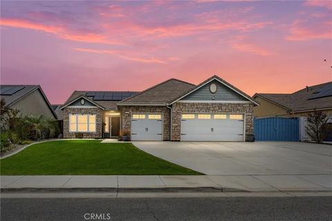 Photo of 5712 Biddeford St, Bakersfield, CA 93313 (MLS # SR25270063)