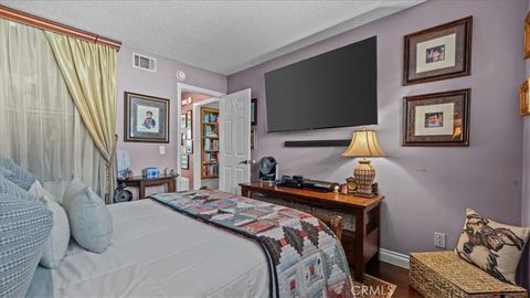 Tiny photo for 1149 W Calle De La Luna #1, Azusa, CA 91702 (MLS # CV25252575)