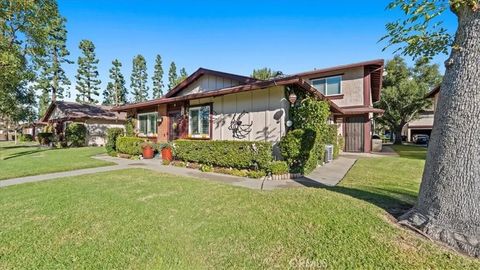 Tiny photo for 1149 W Calle De La Luna #1, Azusa, CA 91702 (MLS # CV25252575)