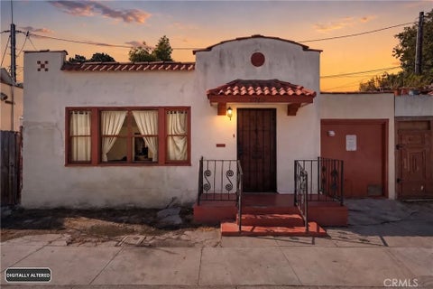 Photo of 1174 E 9th Street, Long Beach, CA 90813 (MLS # OC26189053)
