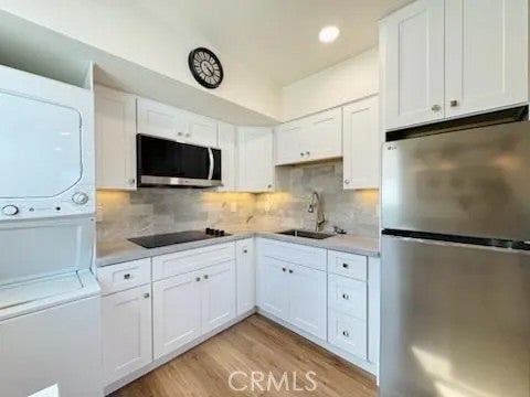 Photo of 39090 Cattail DR, Murrieta, CA 92563 (MLS # IV26187167)