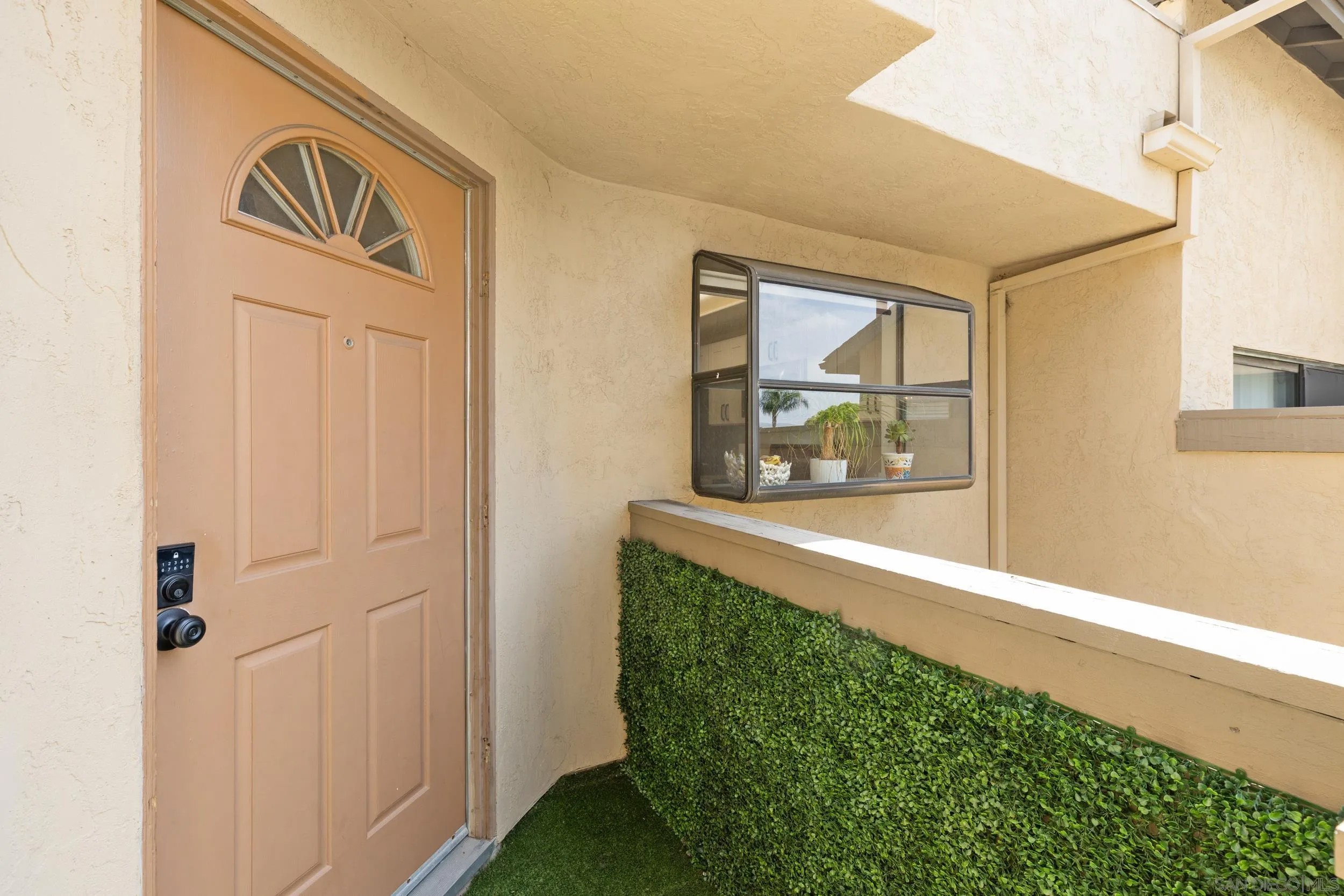 3689 Avocado Village Ct 188