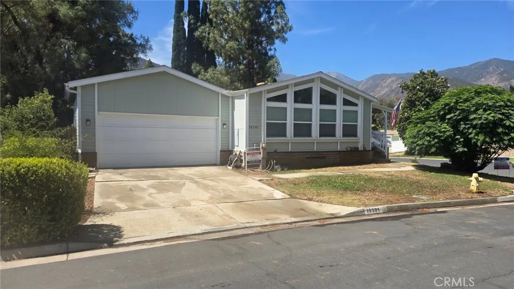 10301 Wagonroad West