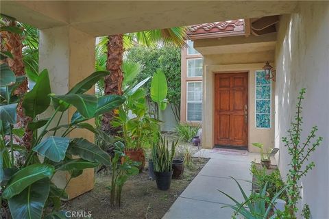 Photo of 45743 Calle Ayora, Temecula, CA 92592 (MLS # SW25280582)