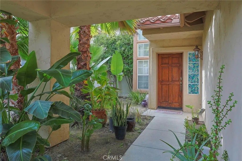 Photo of 45743 Calle Ayora, Temecula, CA 92592 (MLS # SW25280582)