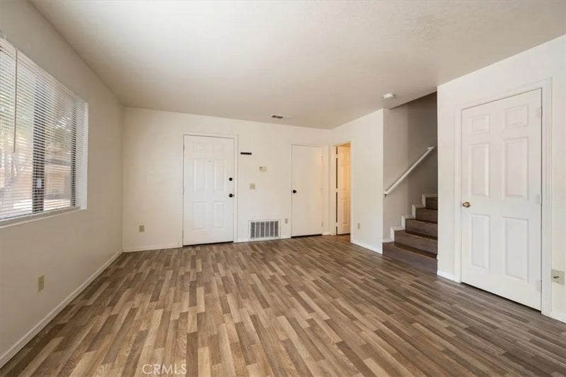72 Village Circle