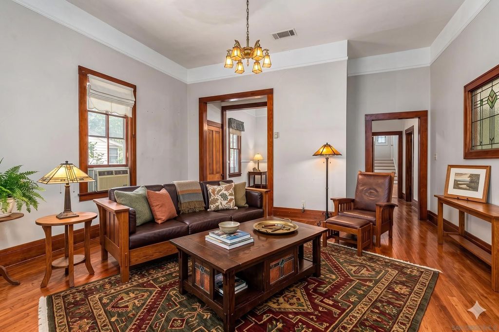 Photo of 544 S Juniper Street, Escondido, CA 92025 (MLS # 260009672)