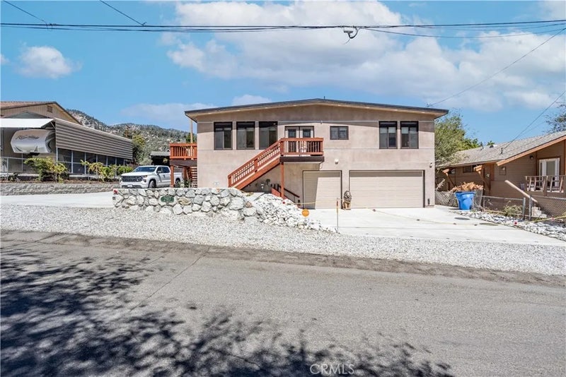 2917 Harriet Road