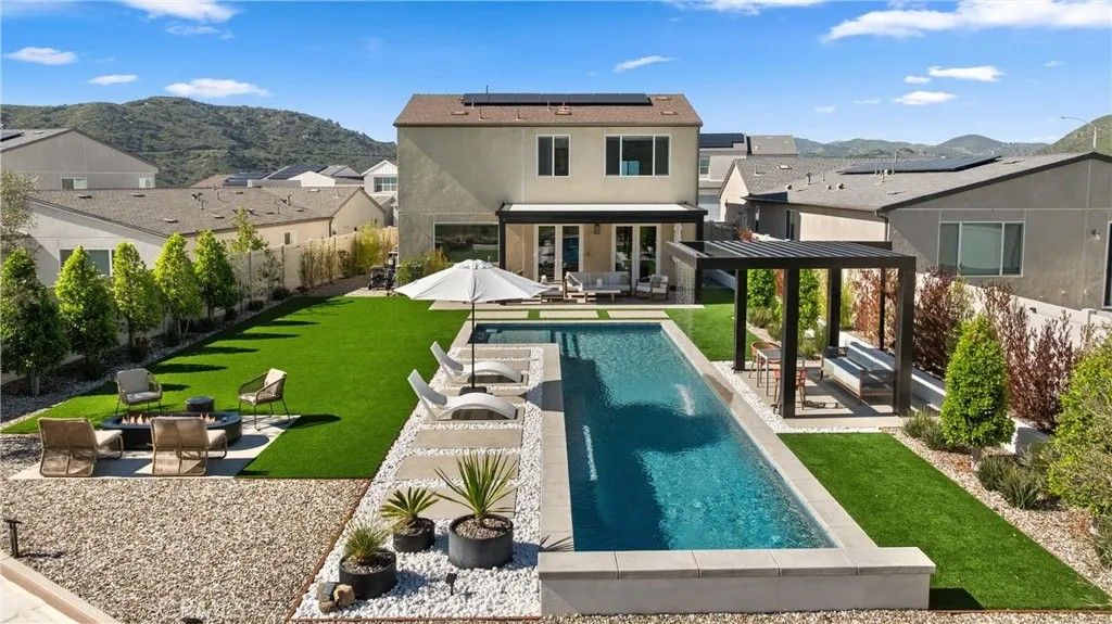 Photo of 333 Canter Court, Fallbrook, CA 92028 (MLS # OC26044460)