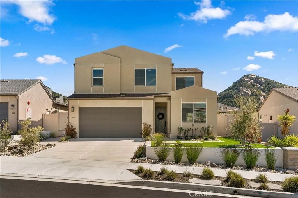 Photo of 333 Canter Court, Fallbrook, CA 92028 (MLS # OC26044460)