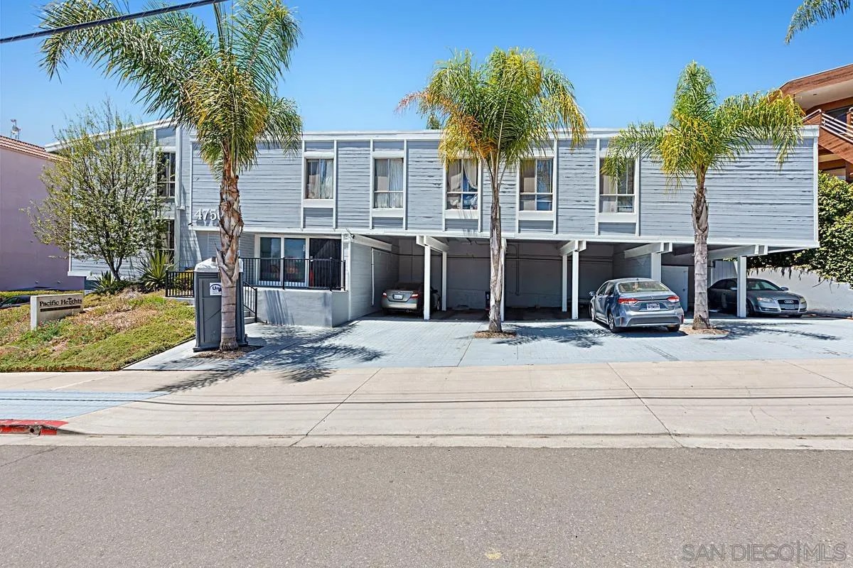 4750 Noyes St 110