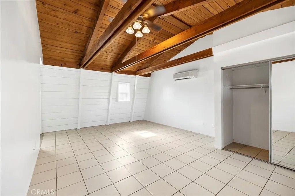 Photo of 410 Palomino Road, Fallbrook, CA 92028 (MLS # SW26000748)