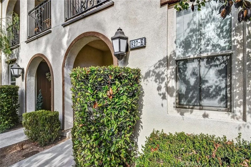 827 E Promenade E