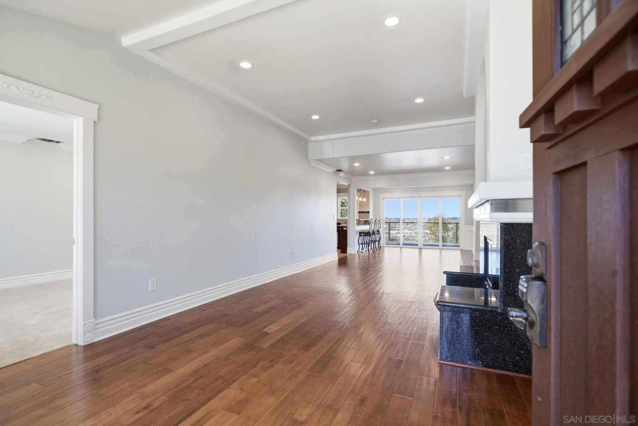 1756 Mission Cliff Dr