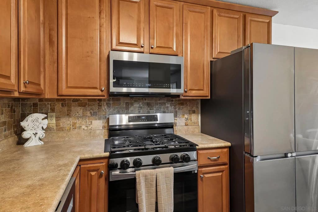 Photo of 598 Tam O Shanter Dr, San Marcos, CA 92069 (MLS # 260020870)