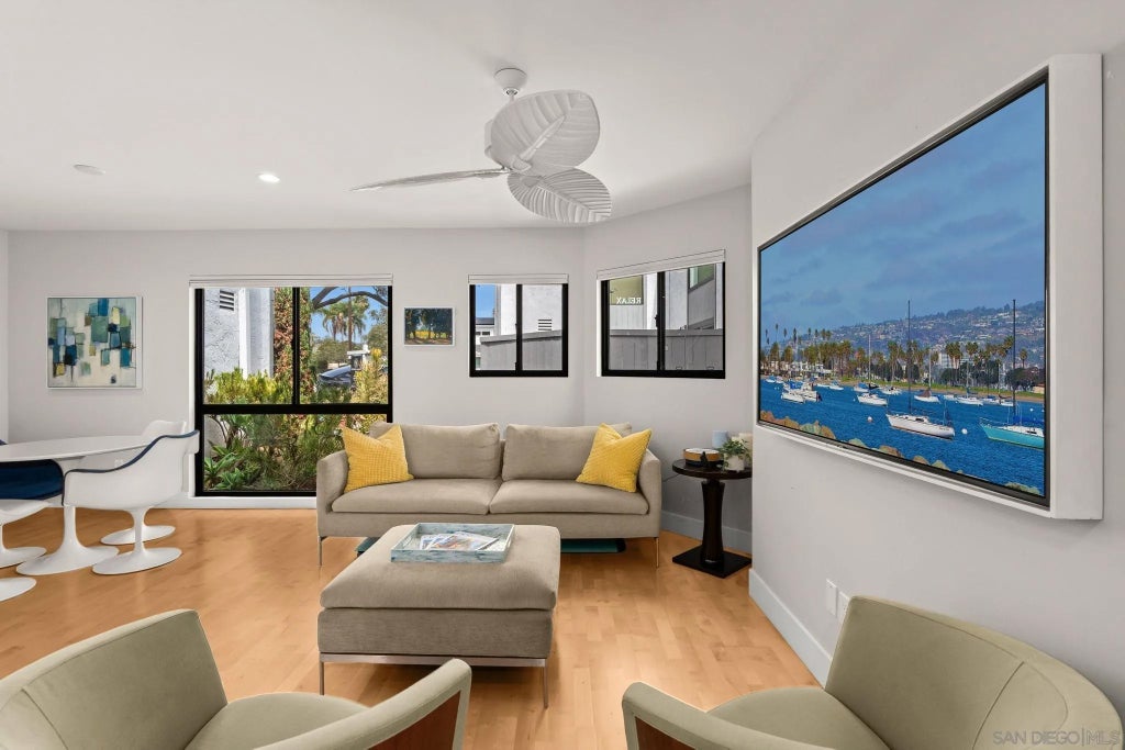 Photo of 909 Olive Ave, Coronado, CA 92118 (MLS # 260018335)