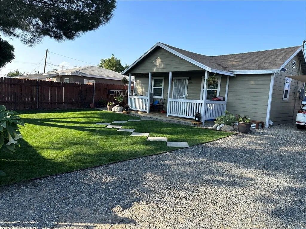 Photo of 25226 Court St, San Bernardino, CA 92410 (MLS # CV26001340)