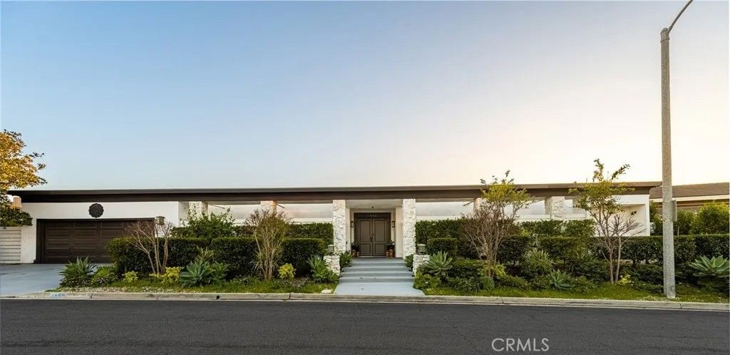 Photo of 1602 Kimberwick Dr, North Tustin, CA 92705 (MLS # PW26018467)