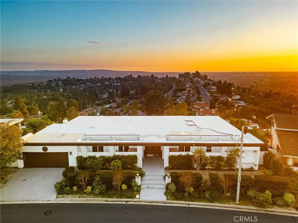 Photo of 1602 Kimberwick Dr, North Tustin, CA 92705 (MLS # PW26018467)