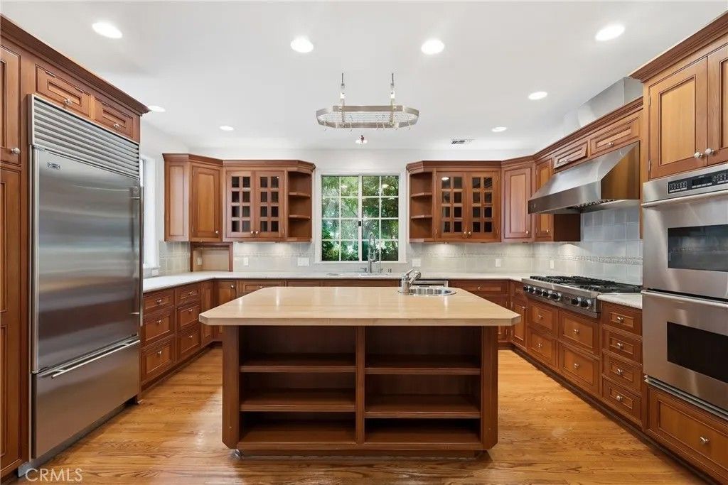 Photo of 500 3rd, Manhattan Beach, CA 90266 (MLS # SB26052842)