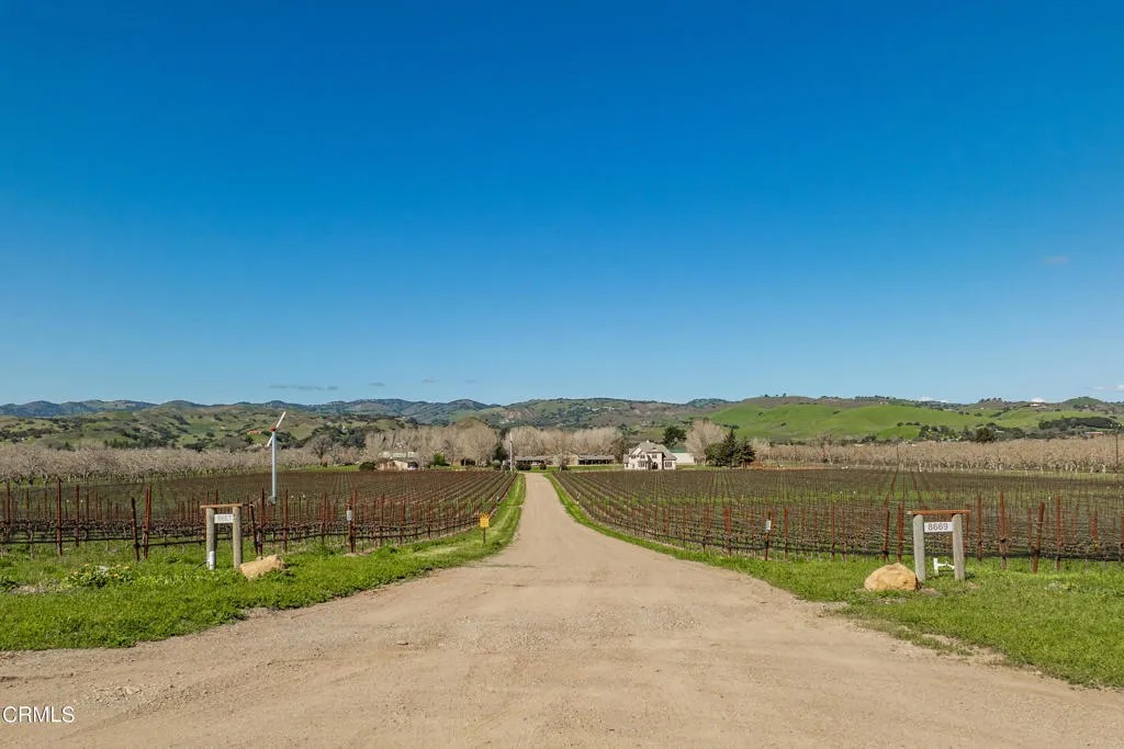 8669 Santa Rosa Road