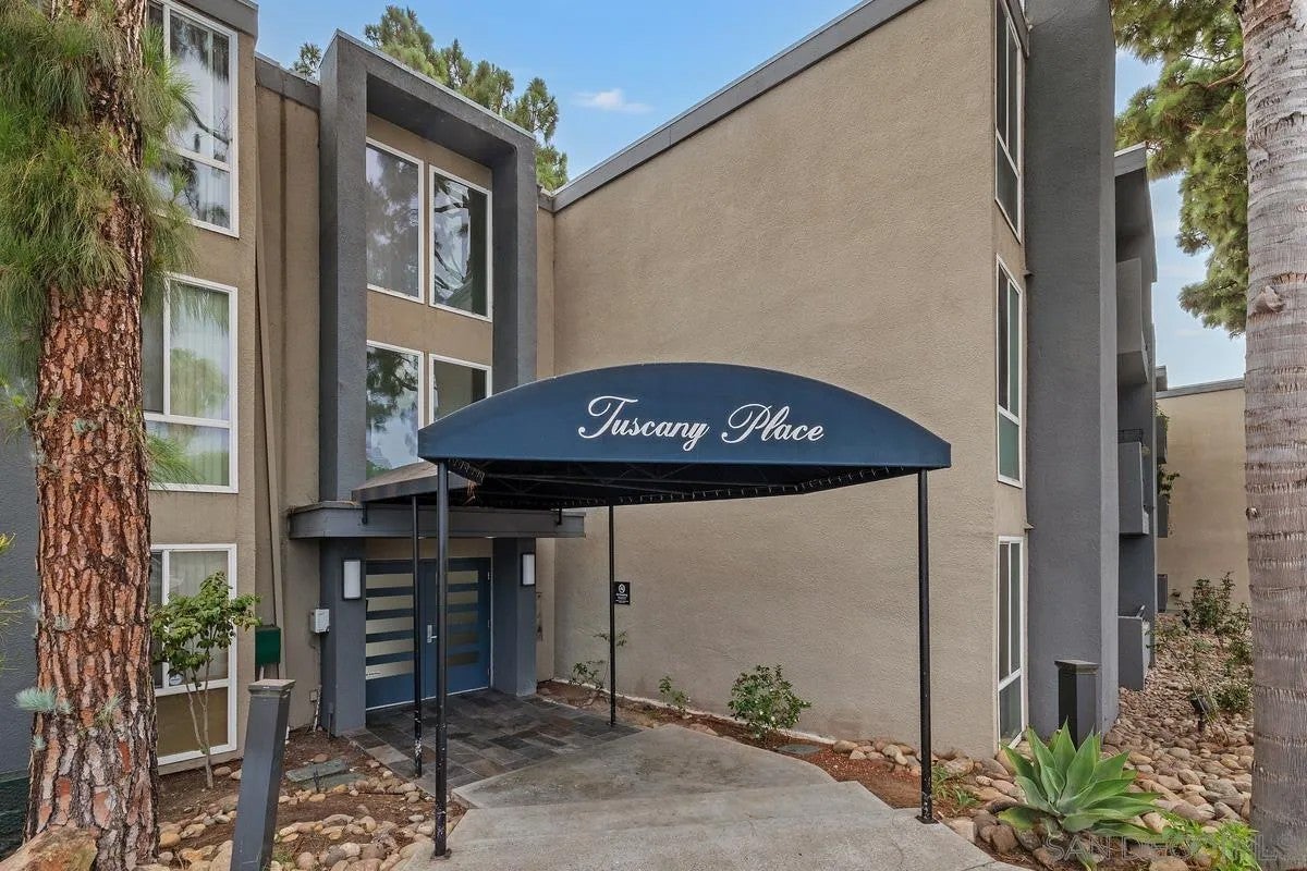 4860 Rolando Ct 71
