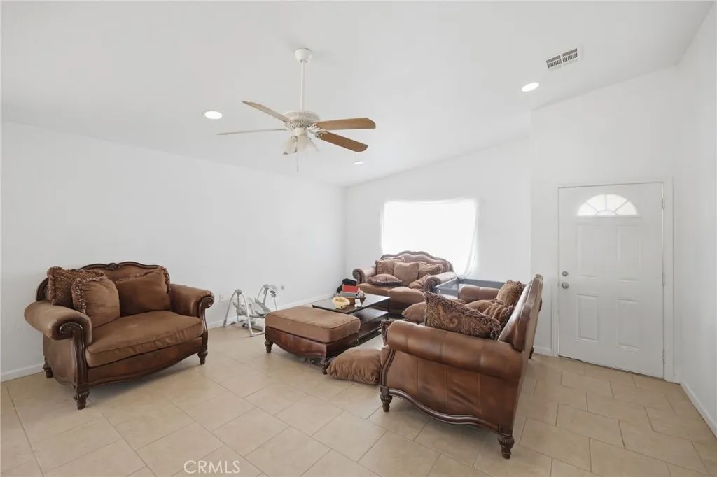 5932 La Buena Tierra Ave