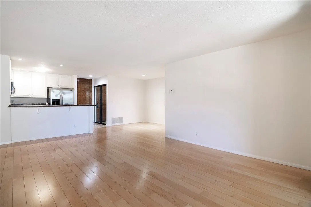121 S Hope Street 333