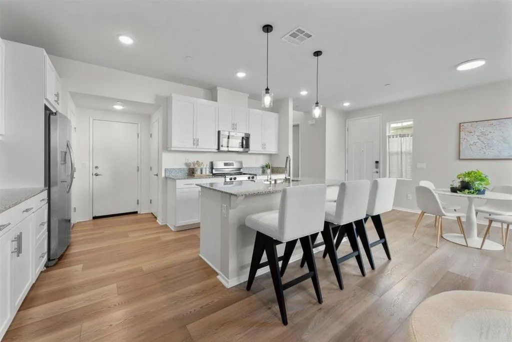 Photo of 212 Perennial Place, Fallbrook, CA 92028 (MLS # NDP2510796)