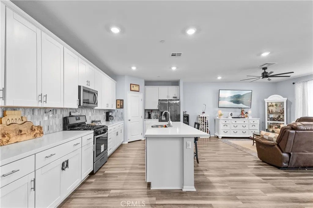 24751 Hudson