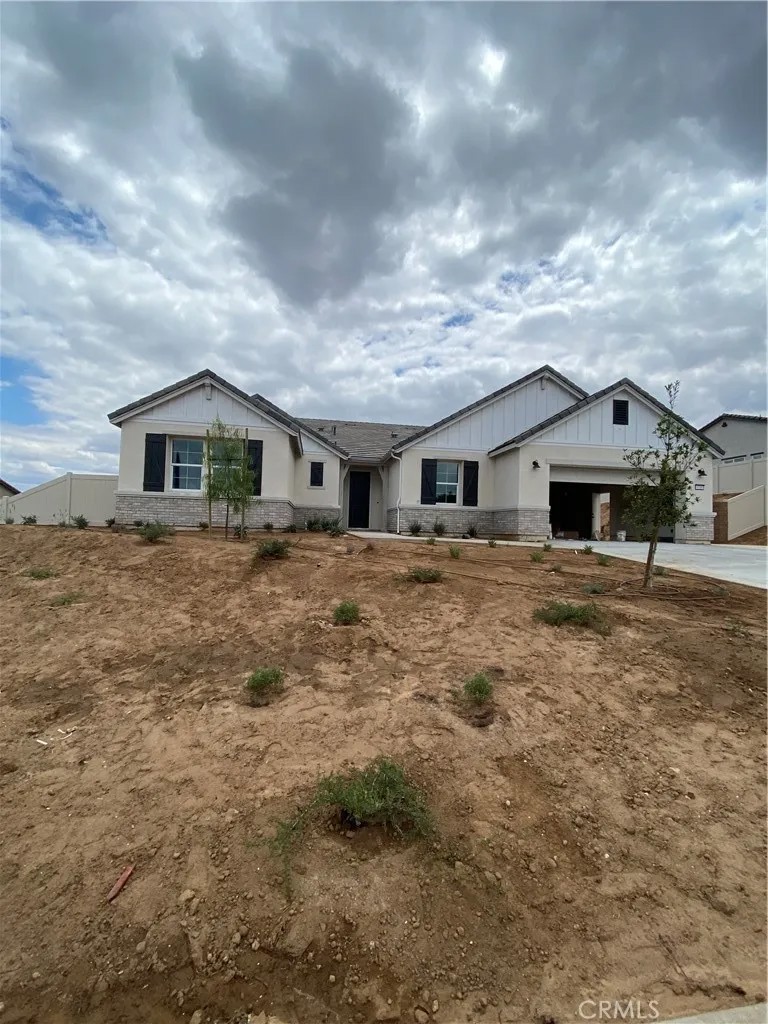 6100 Saddlehorn Lane