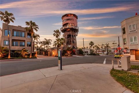 Tiny photo for 1 Anderson St, Seal Beach, CA 90743 (MLS # IG25232540)
