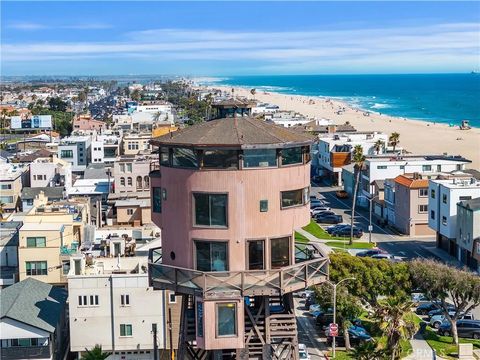 Tiny photo for 1 Anderson St, Seal Beach, CA 90743 (MLS # IG25232540)