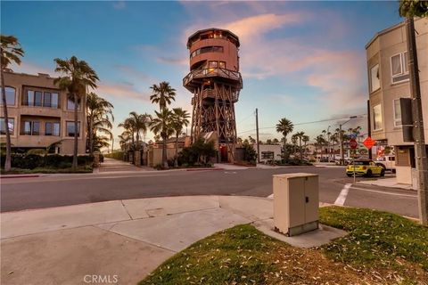 Tiny photo for 1 Anderson St, Seal Beach, CA 90743 (MLS # IG25232540)