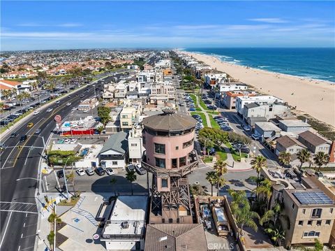 Tiny photo for 1 Anderson St, Seal Beach, CA 90743 (MLS # IG25232540)