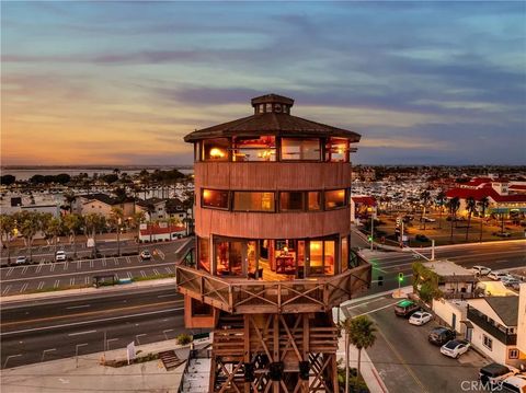 Tiny photo for 1 Anderson St, Seal Beach, CA 90743 (MLS # IG25232540)