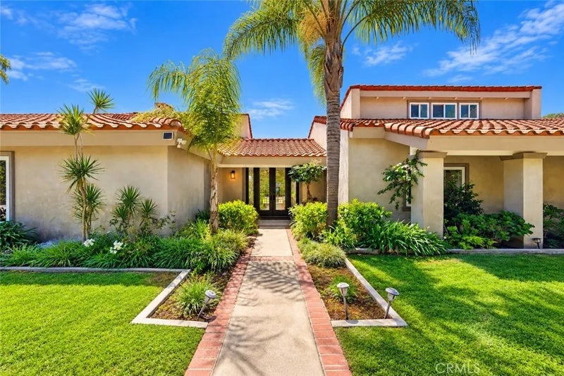 940 N Silent Ranch Drive