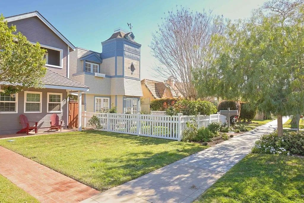 Photo of 733 H Avenue, Coronado, CA 92118 (MLS # PTP2603823)
