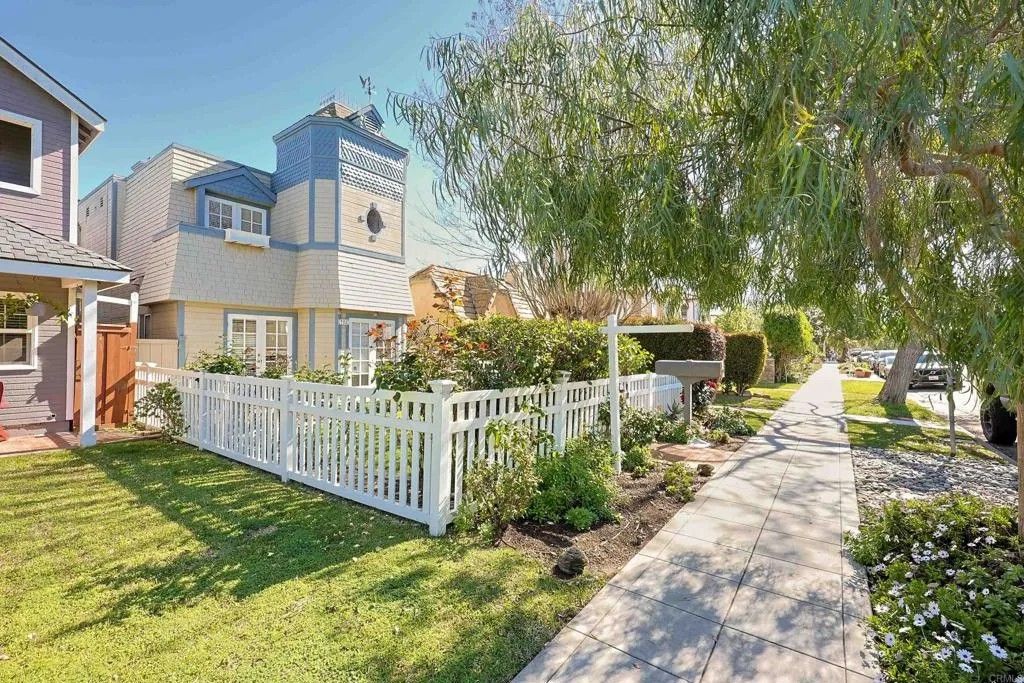 Photo of 733 H Avenue, Coronado, CA 92118 (MLS # PTP2603823)