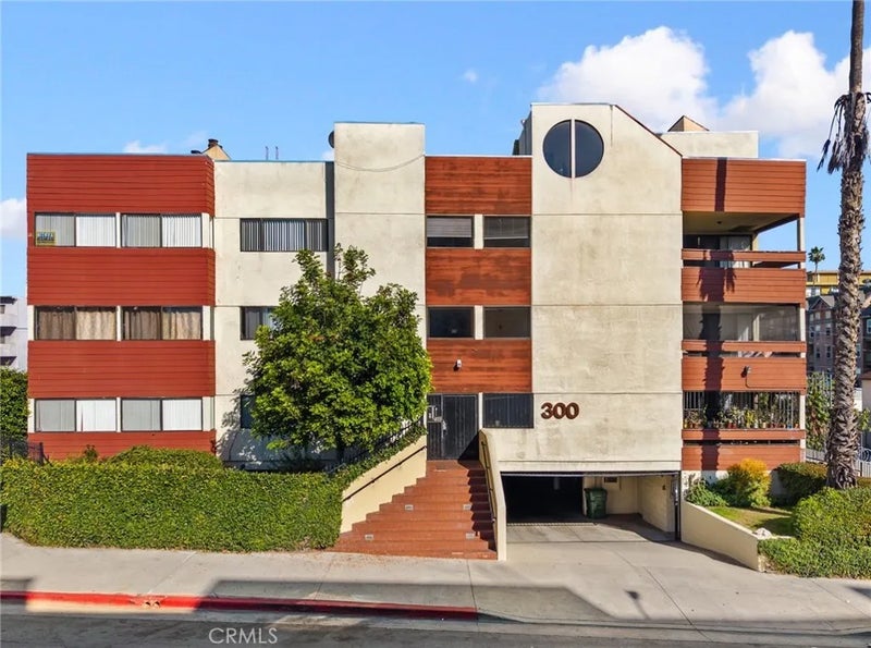 300 S Reno Street 303