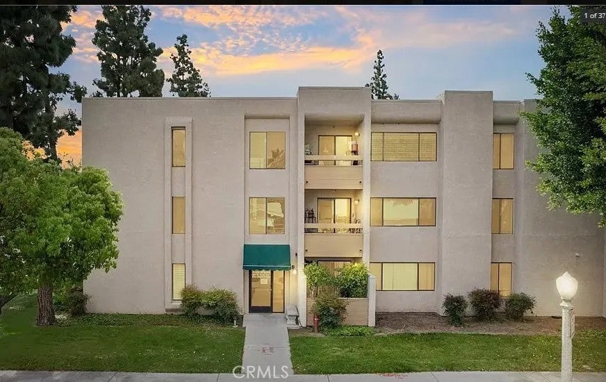 351 N Ford Avenue 220