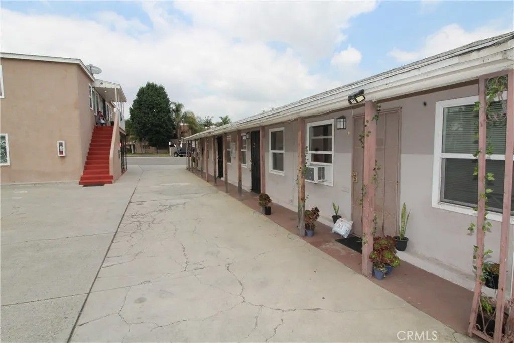 Photo of 4986 Southern Avenue #E, South Gate, CA 90280 (MLS # OC26095880)